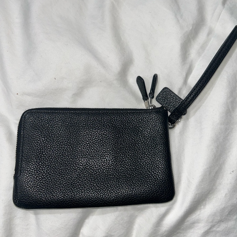 Coach wristlet - Picture 5 of 8